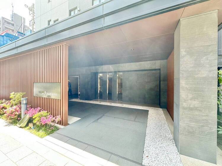 その他 上質感漂う玄関アプローチです。
