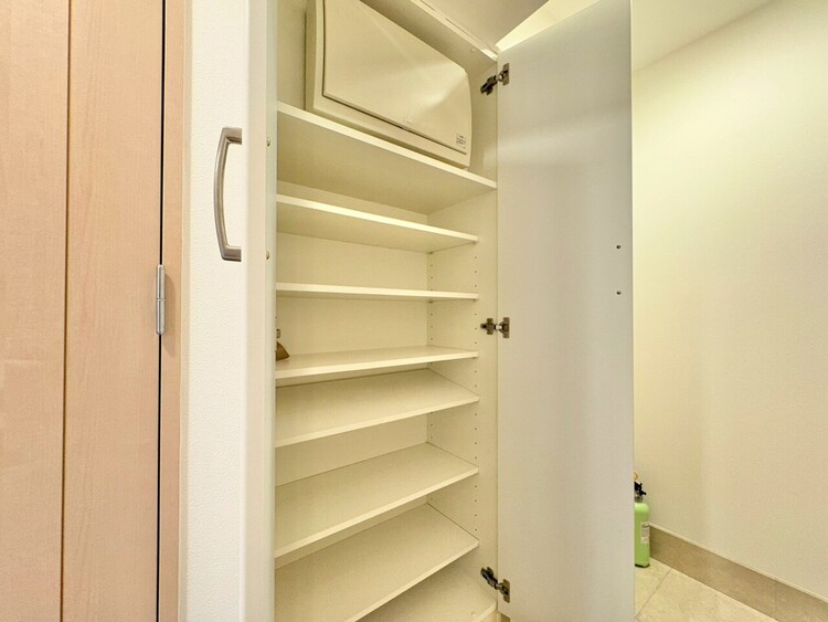 収納 居室にはクローゼットがあり、荷物もスッキリ収納して快適にお過ごしいただけます。