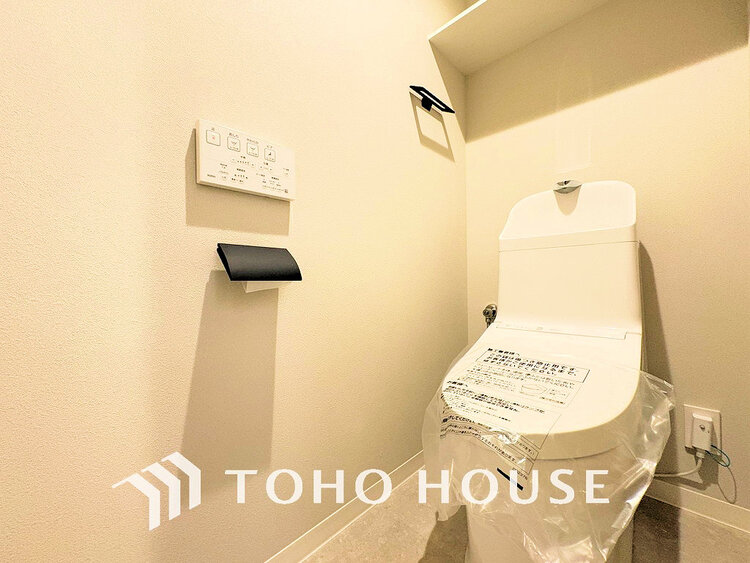 トイレ トイレには快適な温水洗浄便座付