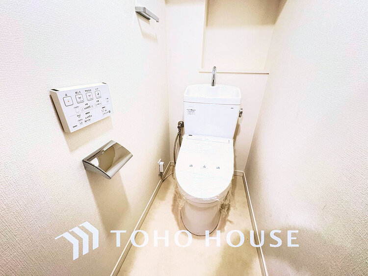 トイレ トイレには快適な温水洗浄便座付