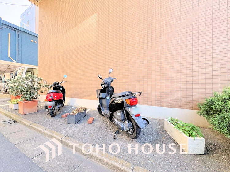 その他 バイク置場（料金・空き状況はご確認ください）