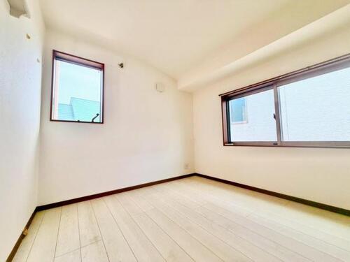 中区本牧元町　中古一戸建ての物件画像