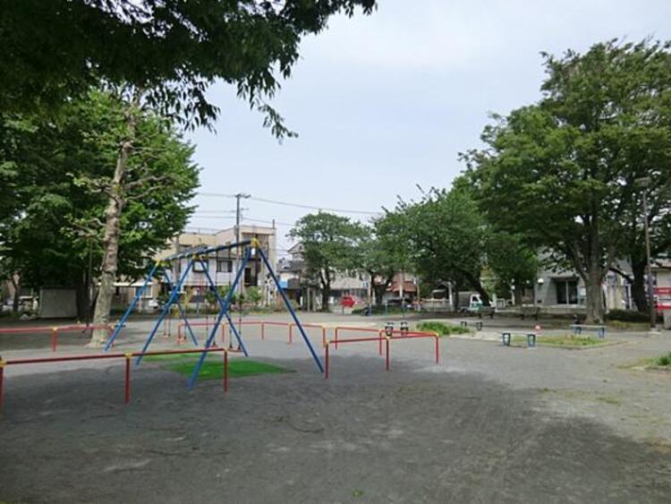 周辺 本牧元町公園  550m