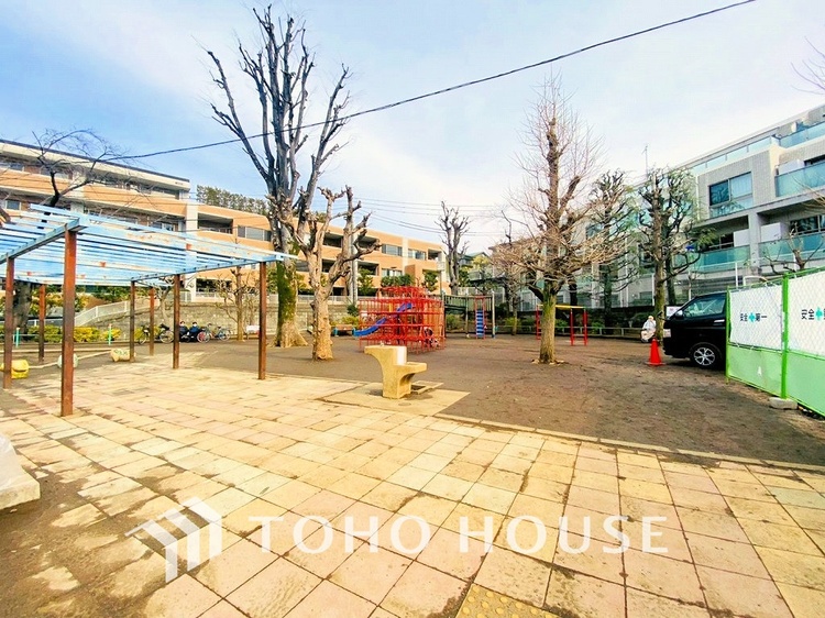 周辺 渋谷区立上原公園　距離270ｍ