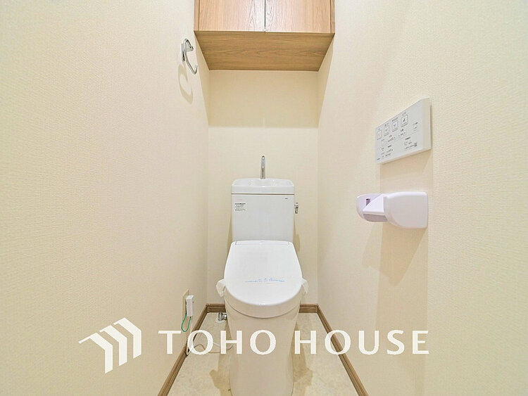 トイレ トイレには快適な温水洗浄便座付