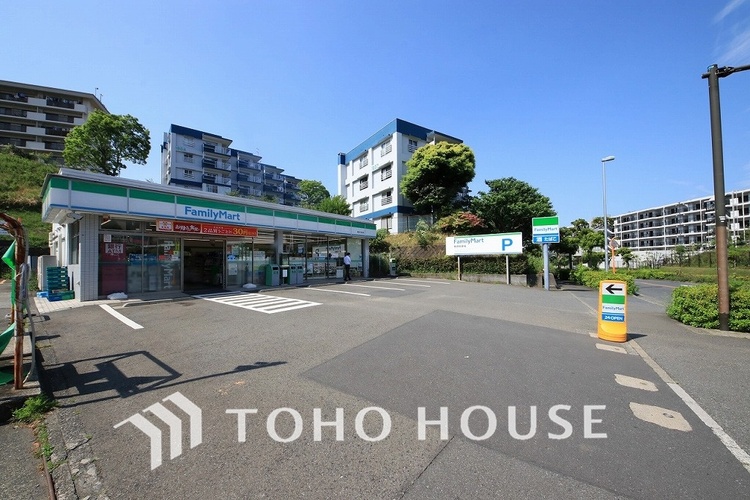 周辺 ファミリーマート　横浜汐見台店　距離1000ｍ