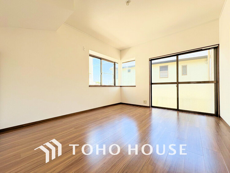 内装 家具の配置のし易い室内です。趣味の部屋としても充分な広さです