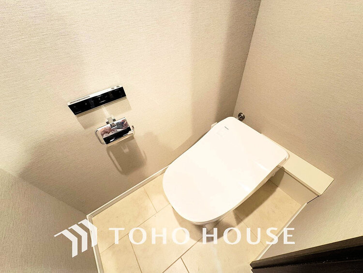 トイレ トイレには快適な温水洗浄便座付