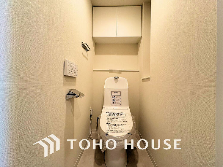 トイレ トイレには快適な温水洗浄便座付