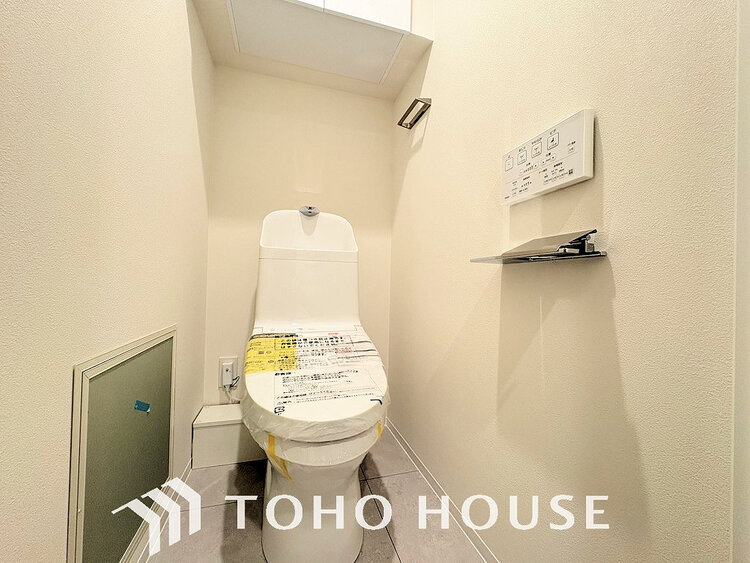 トイレ トイレには快適な温水洗浄便座付