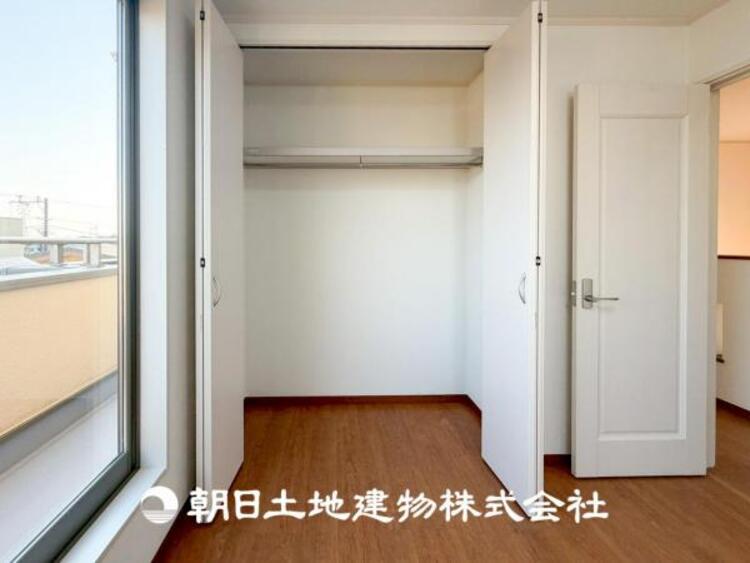 収納 【収納】部屋ごとに設けた収納は住みやすさへのこだわりがあります。シンプルで使いやすい収納スペース。