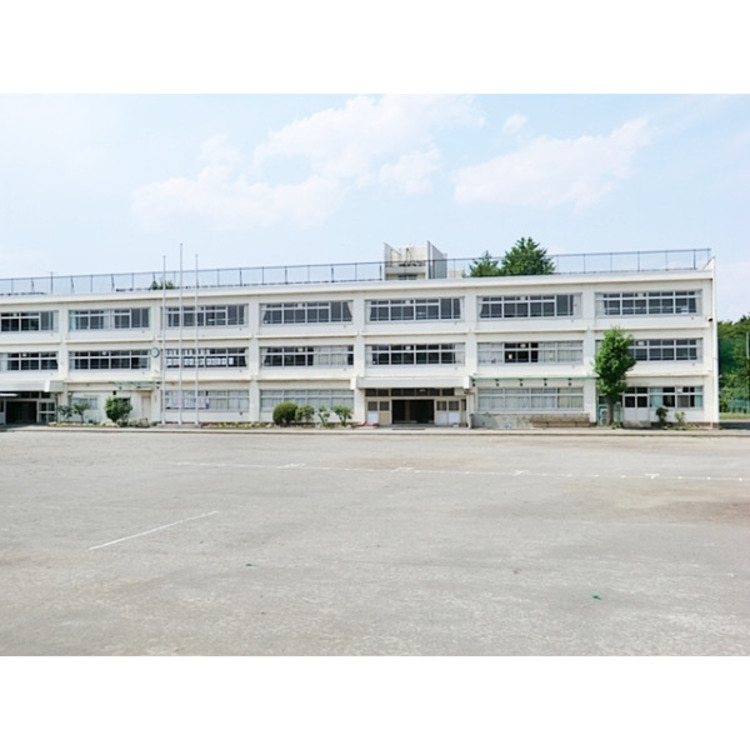 周辺 東久留米市立久留米中学校(約890m)