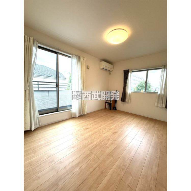 内装 洋室6帖