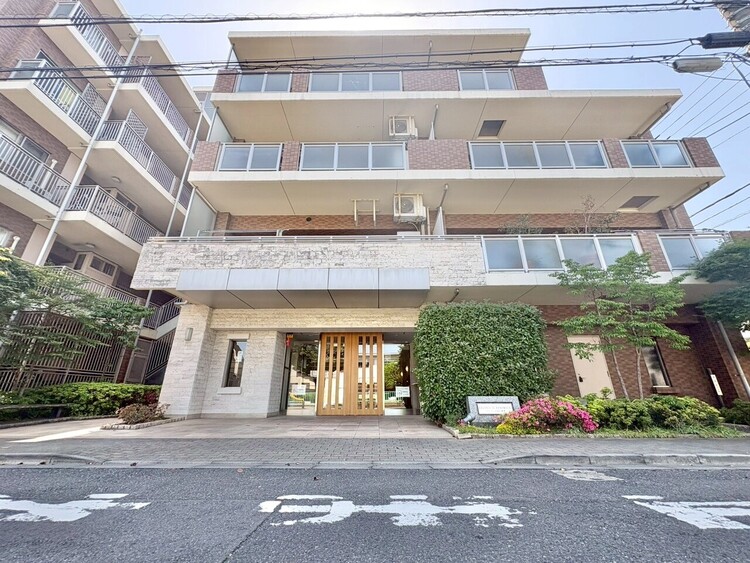 外観 資料には掲載していない情報が、現地にはたくさんあります。是非一度、現地をご確認ください。