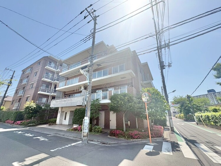 外観 現地に足をお運びいただいた際には、周辺散策などをお勧めいたします。