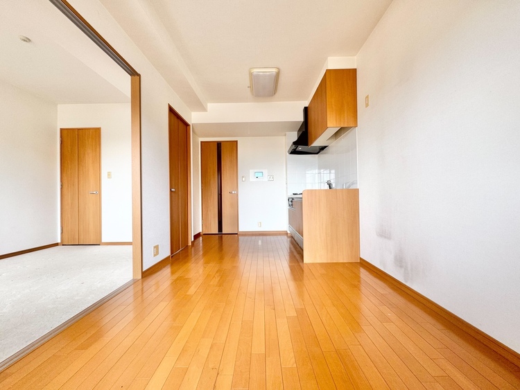 居間 豊かな居住性と、安心感を満たすクオリティが見事に調和した住空間。
