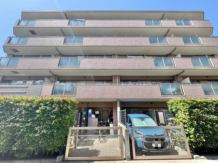外観 資料には掲載していない情報が、現地にはたくさんあります。是非一度、現地をご確認ください。