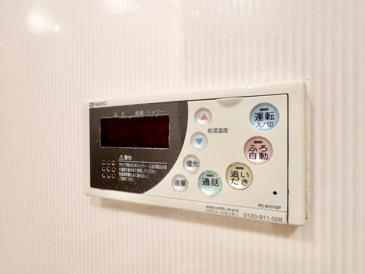 設備 見やすい画面で操作しやすい給湯パネルです。