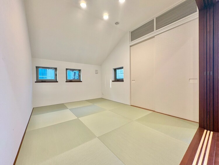 子供部屋 リビングの続き間として設けた和室。客間やお子様の遊ぶ空間としてご利用いただけます。