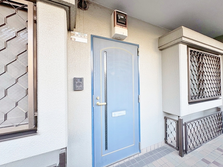 玄関 玄関を開ければ、そこは安らぎのご自宅。