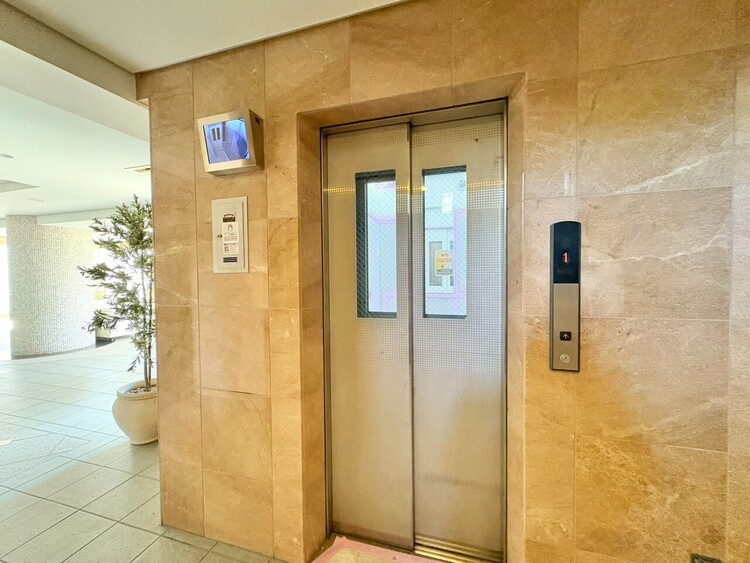 その他 エレベーター完備のため荷物が多くなっても安心。