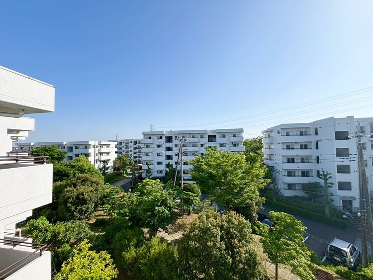 その他 眺望や窓からの景色が良いと、家で過ごす時間も快適です。