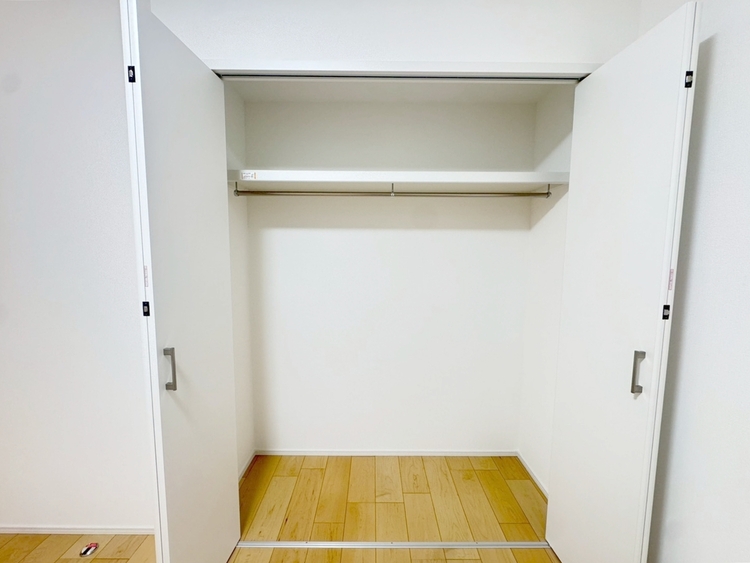 その他 収納スペースが付いていて、お部屋を広く使っていただけます。