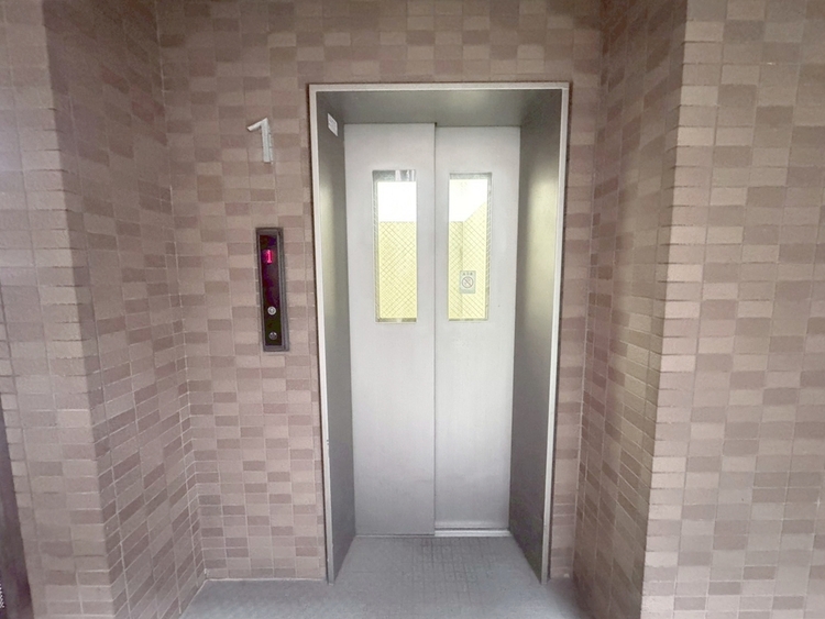その他 エレベーター完備のため荷物が多くなっても安心。