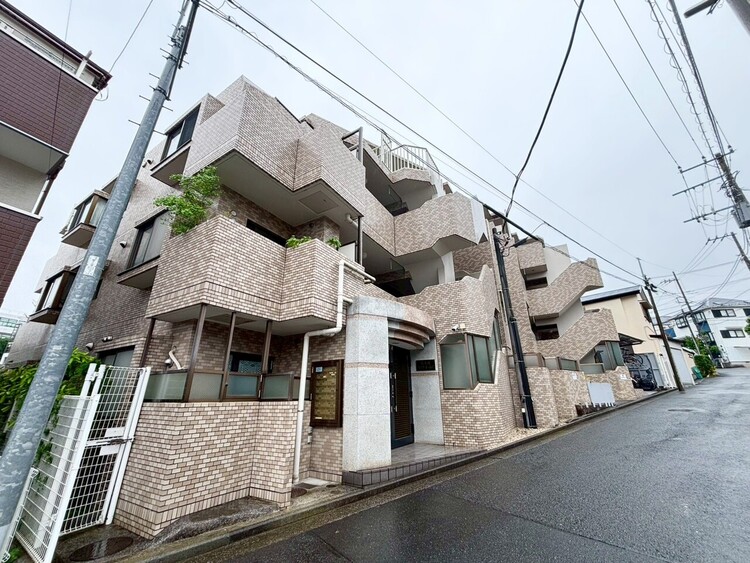 その他 飽きのこないシンプルモダンな外観です。