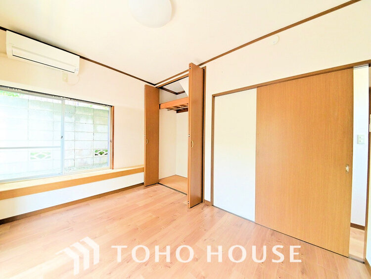 内装 家具の配置のし易い室内です。趣味の部屋としても充分な広さです
