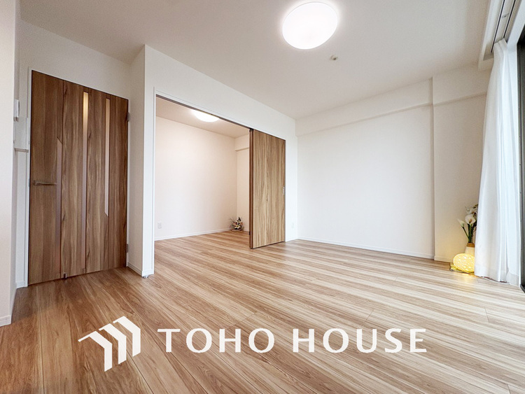 内装 シンプルですっきりとした室内は飽きのこない居心地の良い雰囲気です