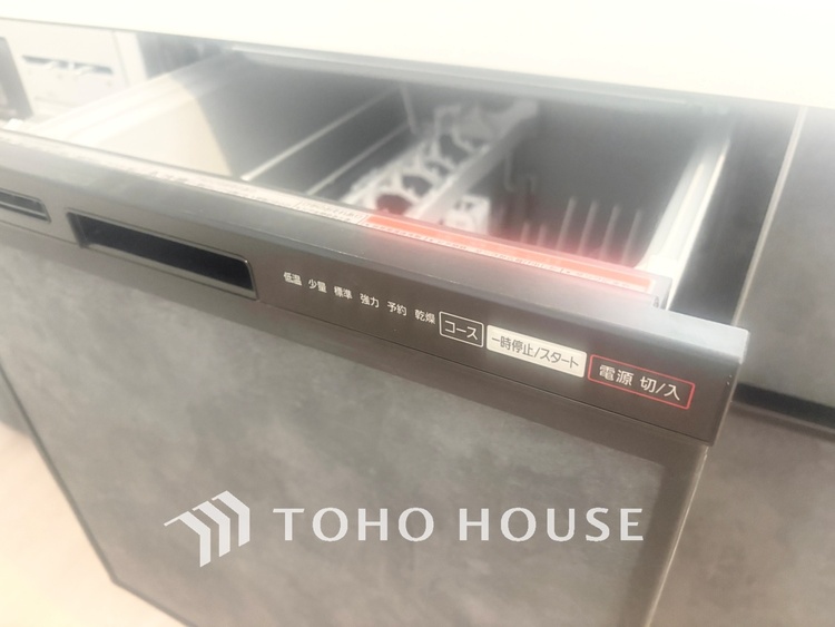 キッチン ◆食洗機◆お子様の面倒を見れる時間が増え時短になります。加えて手荒れも防げてしかも節水が高い為、大変人気があり重宝します。