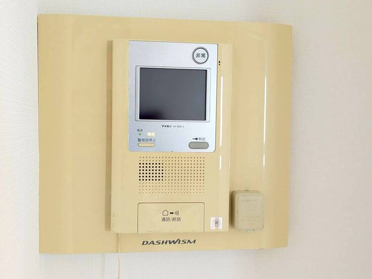 その他 誰が来てもわかる様にモニター付きインターホンを設置。