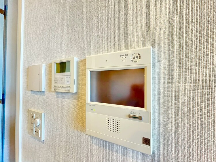その他 誰が来てもわかる様にモニター付きインターホンを設置。
