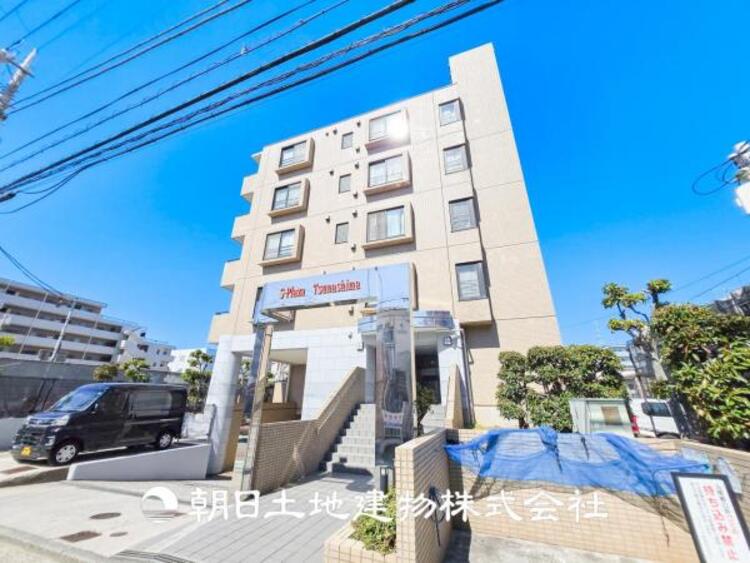 外観 【外観写真】表現された空間はたくさんの光を浴び、風を感じ、暮らしの時間を豊かにしてくれます。デザインされた空間と競い合うかのような充実した建物と共に大切な家族の思い出を刻んでいきます。