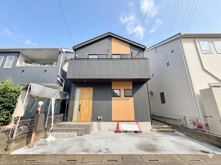 外観 資料には掲載していない情報が、現地にはたくさんあります。是非一度、現地をご確認ください。