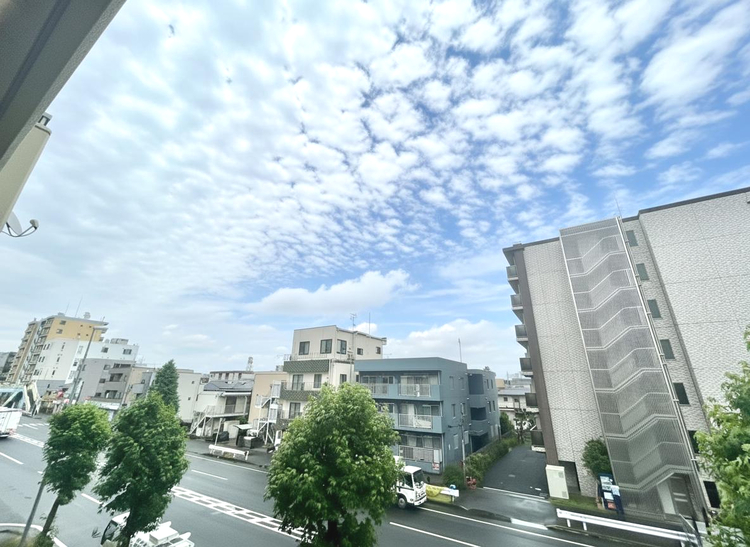 その他 眺望や窓からの景色が良いと、家で過ごす時間も快適です。