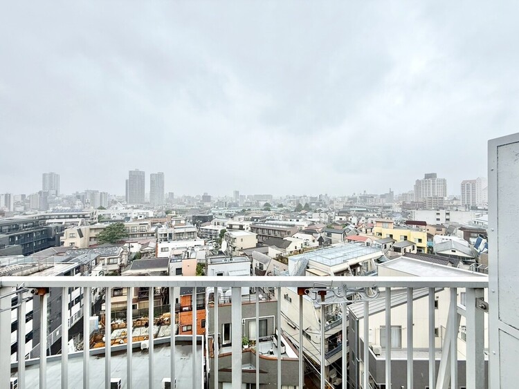 その他 眺望や窓からの景色が良いと、家で過ごす時間も快適です。