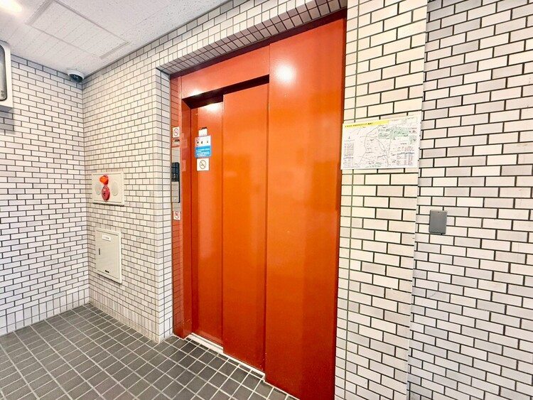 その他 エレベーター完備のため荷物が多くなっても安心。