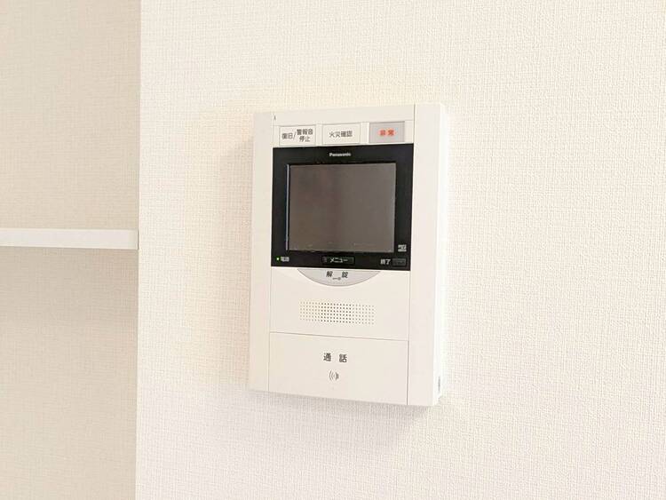 その他 誰が来てもわかる様にモニター付きインターホンを設置。
