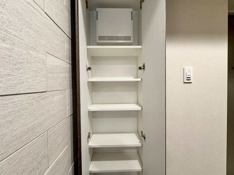 その他 家電やスーツケース、ストック品など何でも片付く嬉しい空間です。