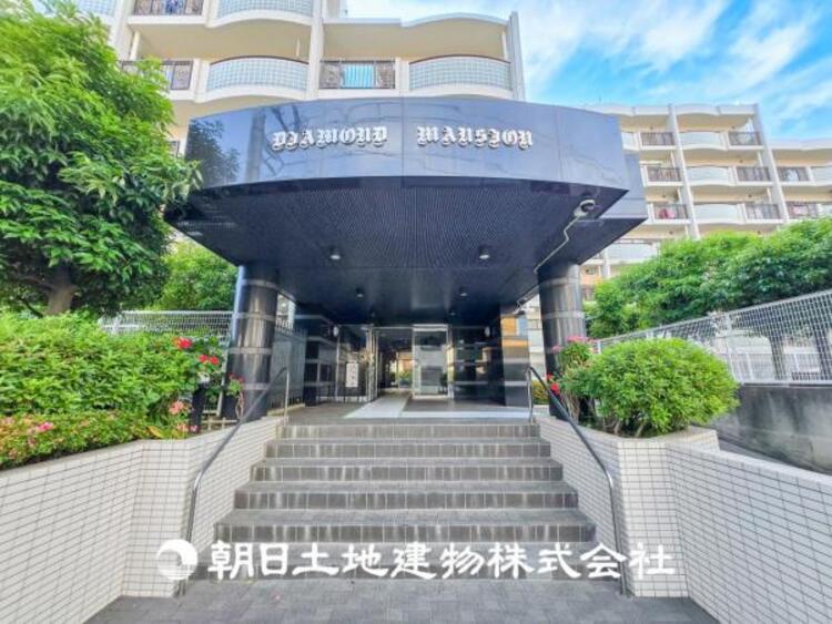 外観 【外観写真】表現された空間はたくさんの光を浴び、風を感じ、暮らしの時間を豊かにし、大切な家族の思い出を刻んでいきます。