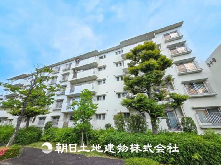外観 【外観写真】大切なご家族、招いた友人と過ごすひと時を溢れる光が優しく包み込む空間。大切な人とともに、心穏やかに過ごすひととき。