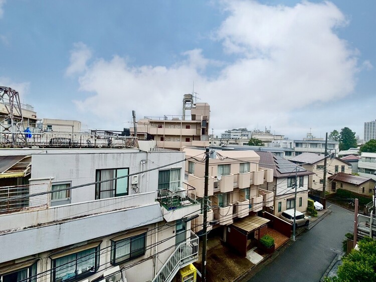 その他 眺望や窓からの景色が良いと、家で過ごす時間も快適です。