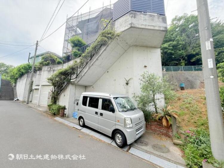 外観 住みやすさとデザイン性を両立させた欲張りな住宅が登場しました　相反しがちなことが相互作用でより良質に！本物だけが表現することができる質の高い機能美はよきものをつなげた古くからの伝統と最新技術の結晶です