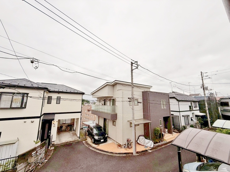 バルコニー 頬をなでる、優しい風を感じることが出来ます。