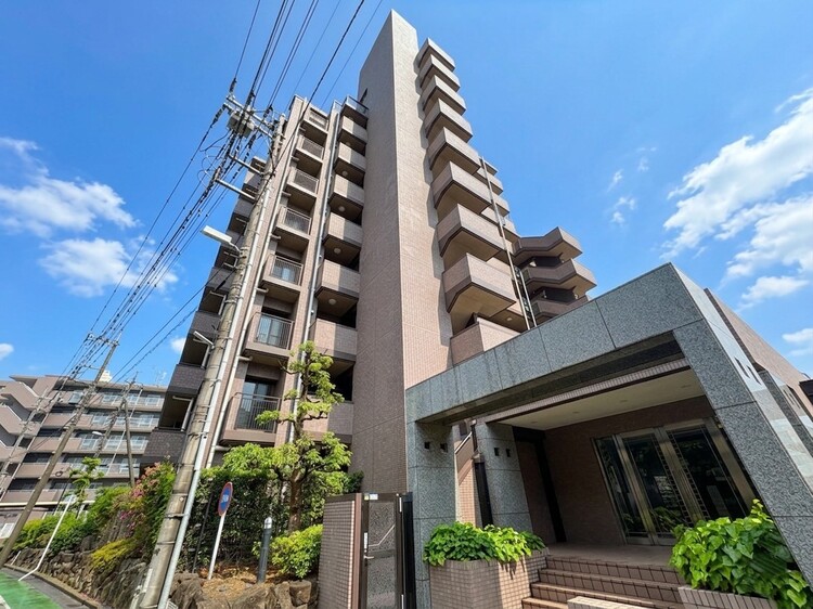 外観 資料には掲載していない情報が、現地にはたくさんあります。是非一度、現地をご確認ください。