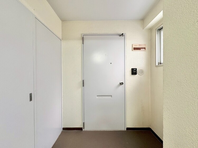 玄関 玄関を開ければ、そこは安らぎのご自宅。