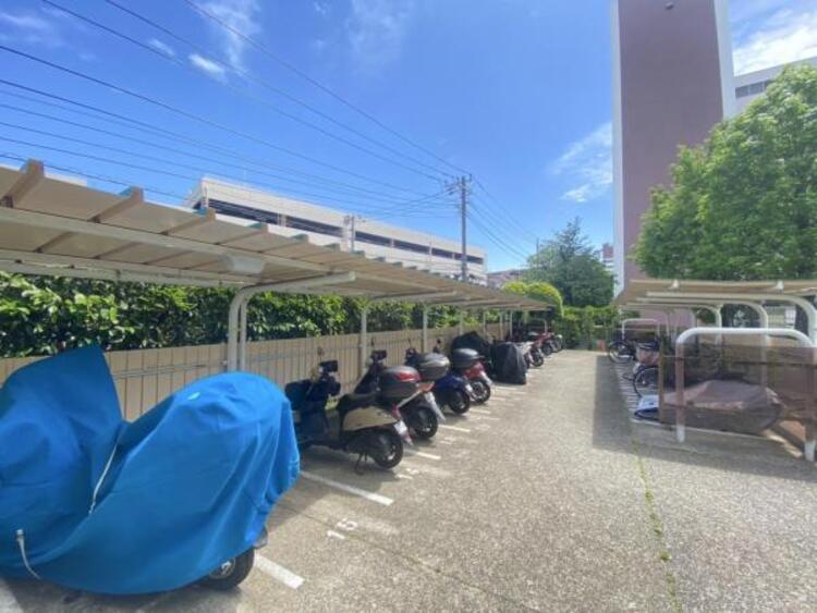 その他 バイク置き場の空き状況は担当者までお問い合わせください（5月4日撮影）