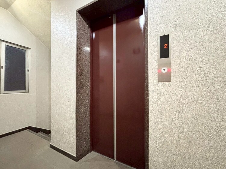 その他 エレベーター完備のため荷物が多くなっても安心。
